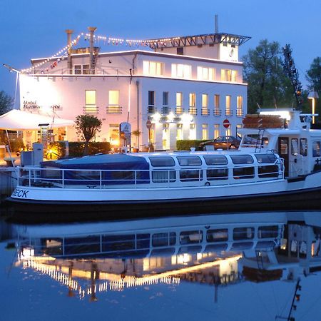 Hafenhotel Pommernyacht Ueckermünde Exteriér fotografie