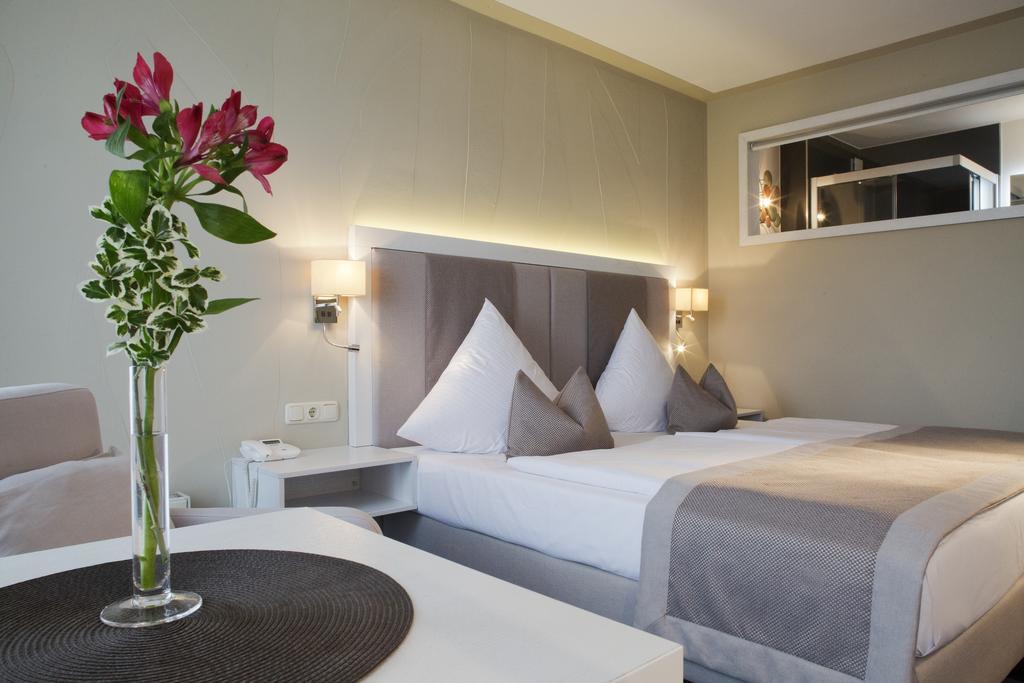 Hafenhotel Pommernyacht Ueckermünde Pokoj fotografie