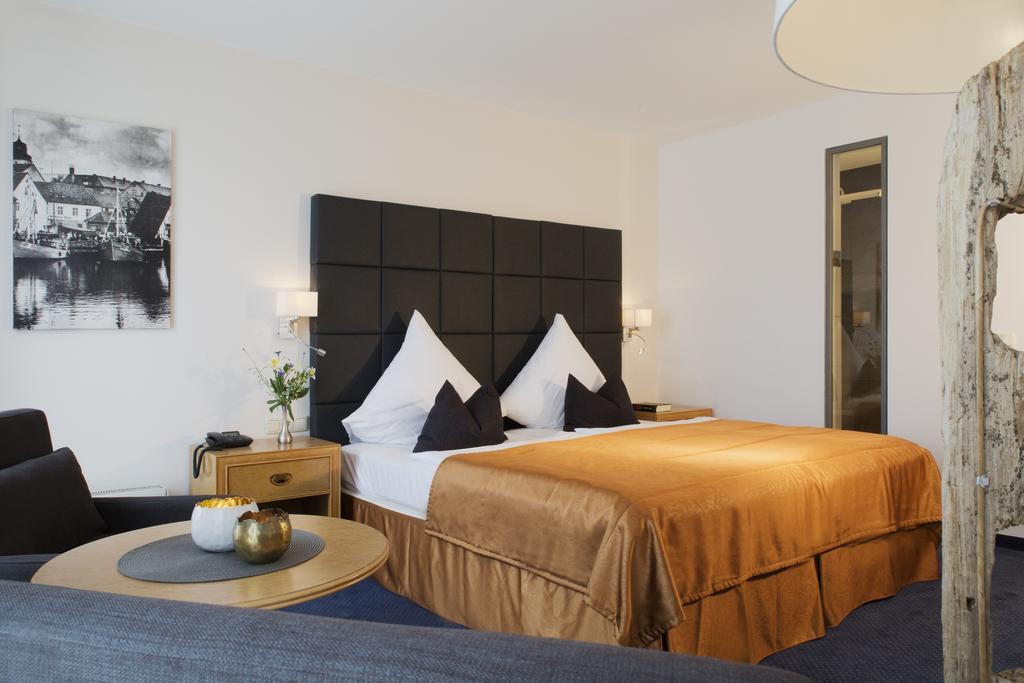 Hafenhotel Pommernyacht Ueckermünde Pokoj fotografie