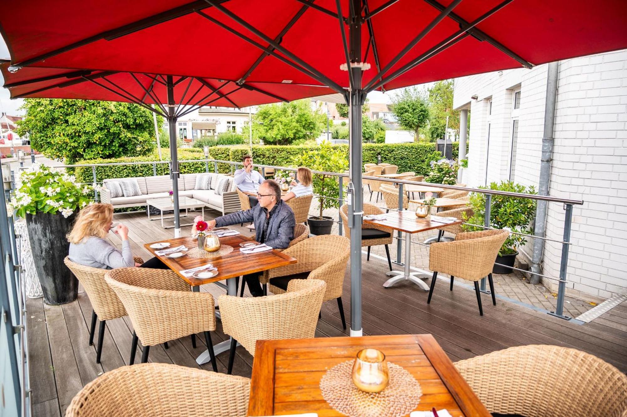 Hafenhotel Pommernyacht Ueckermünde Exteriér fotografie