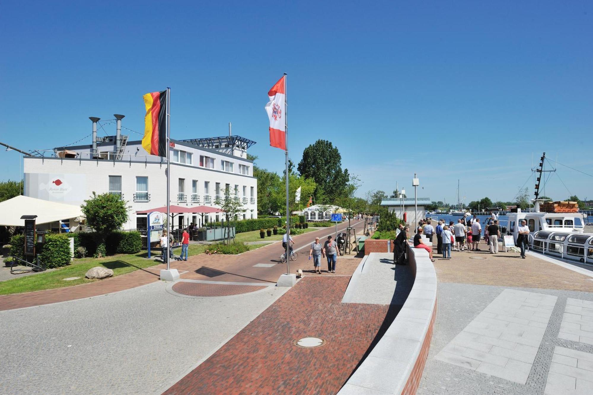Hafenhotel Pommernyacht Ueckermünde Exteriér fotografie